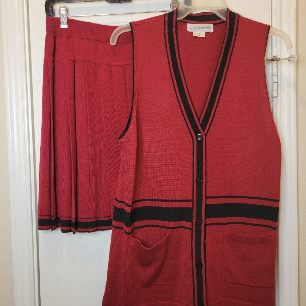 Outlander 2 Piece Maroon Skirt Set sz Medium